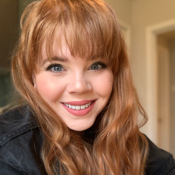 Meet your Posher, Megan - Picture 7 of 8